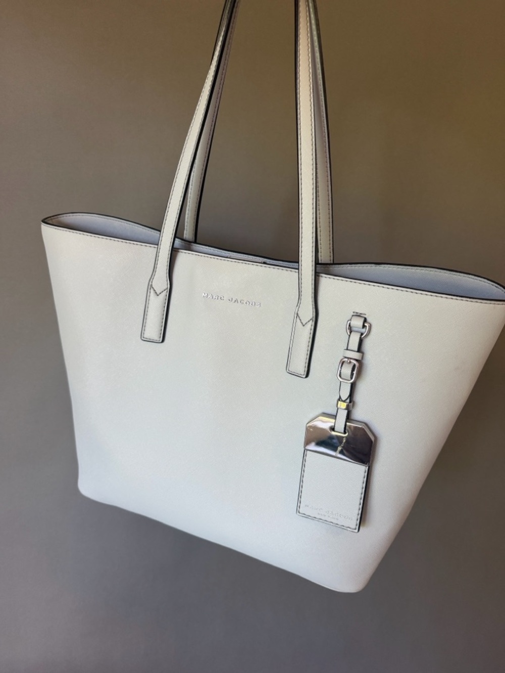 Marc Jacobs Women's Luggage Tag Tote Bag in Griffin Gray